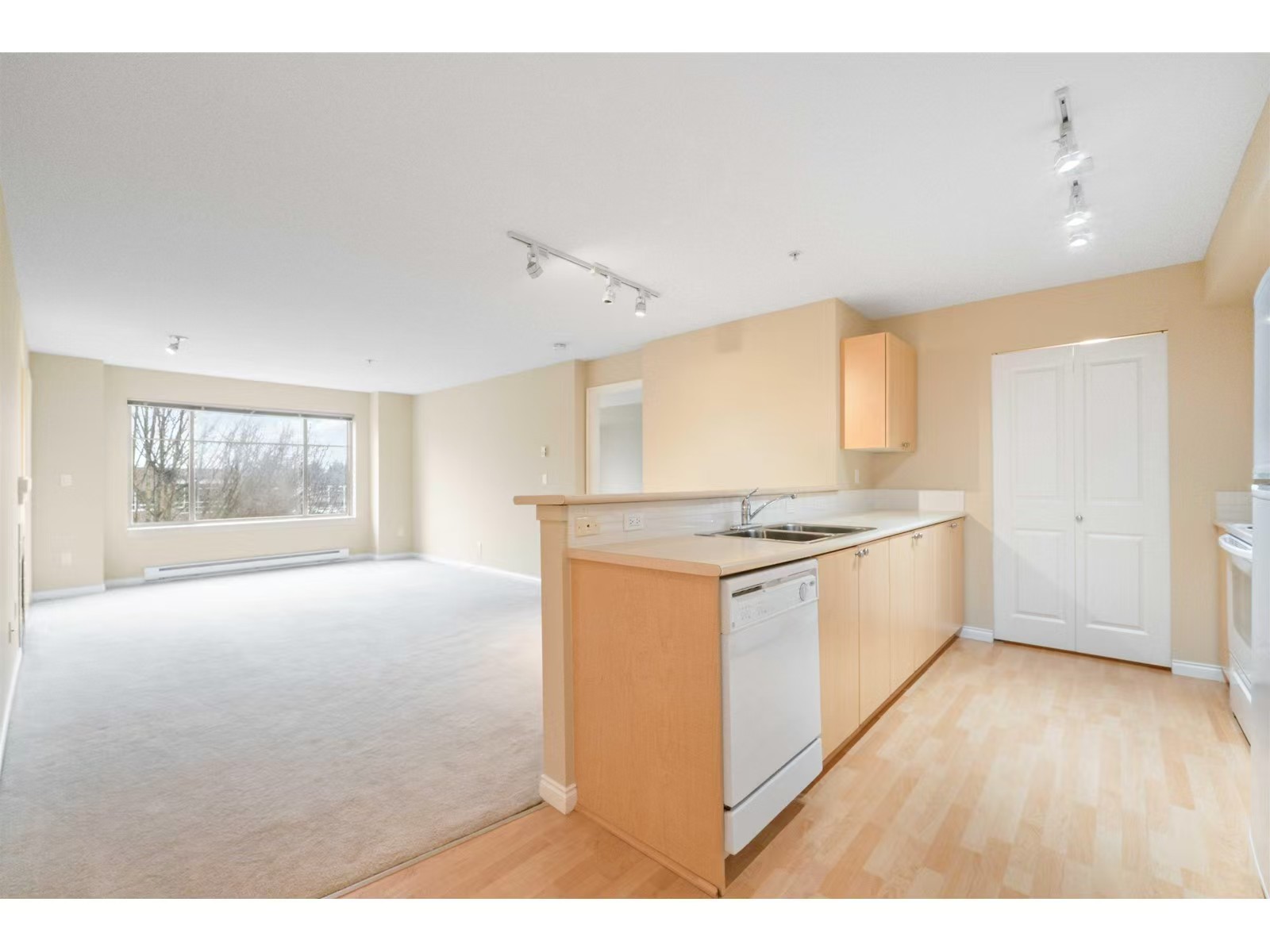 2151 151A Street - 304 (Listing #: PM 345)